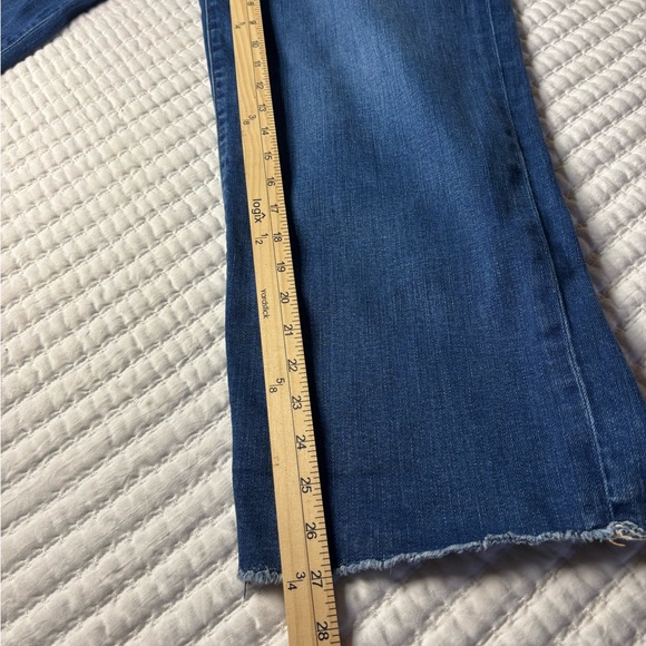 Chico’s High Rise Straight Leg Jeans Women’s Size 18R (3.5R) Raw Hem Blue Denim - Picture 4 of 6